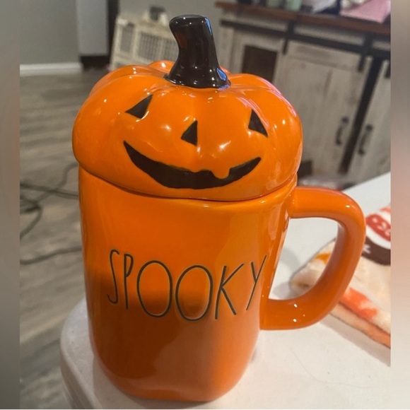 Rae Dunn Pumpkin Top Mug! - Picture 1 of 2